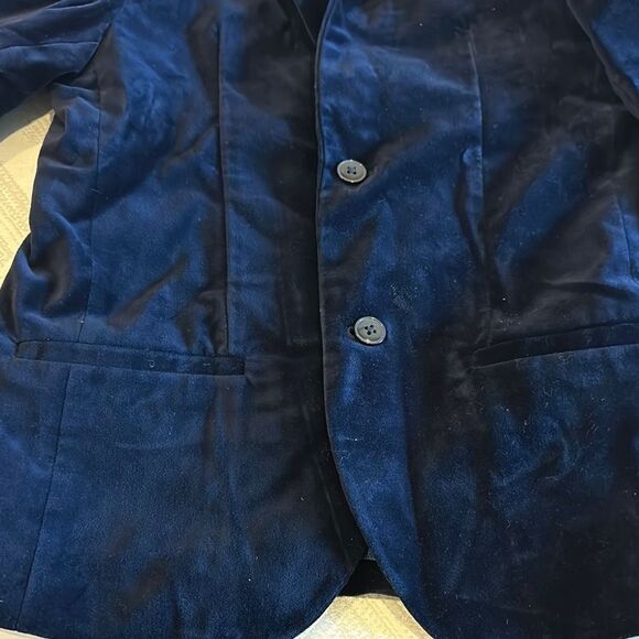 Jacadi Boys Navy Velvet Blazer – Size 10A, Perfect for Special Occasions - Picture 2 of 6